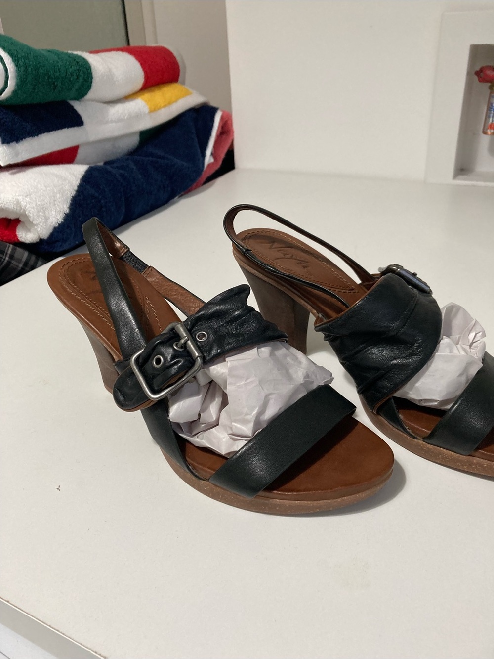 Black Leather Slingback Heeled Sandals Naya Naturalizer